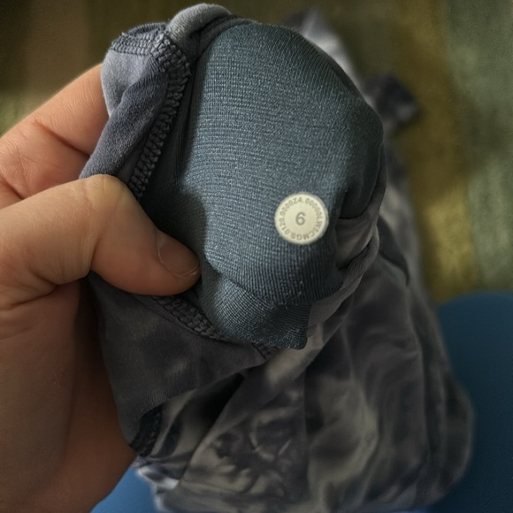 Lululemon align 25 size 6 - Picture 3 of 4